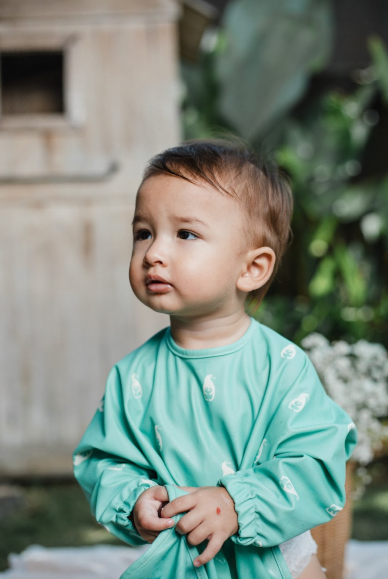 Wearable Waterproof Bib