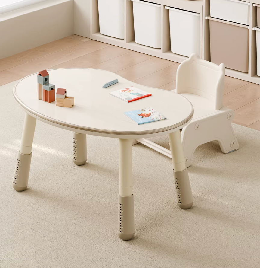 Hobby Tree Table and Chair set