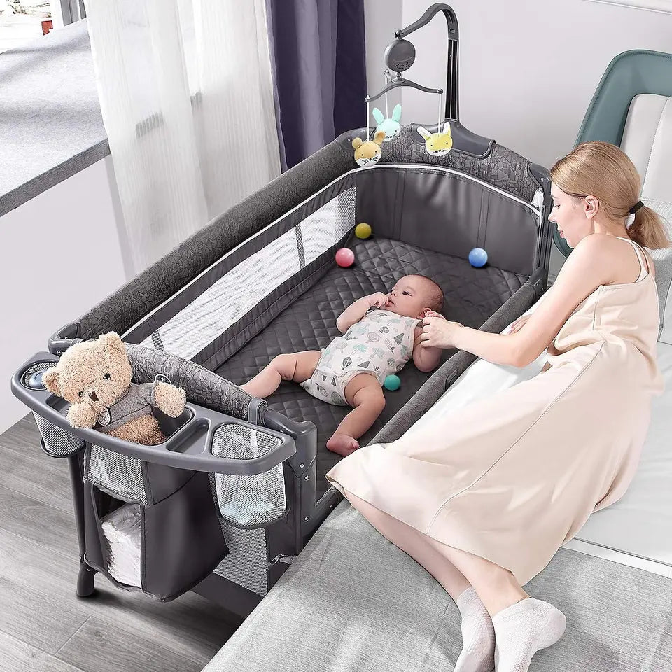 Adjustable 2024 baby cot