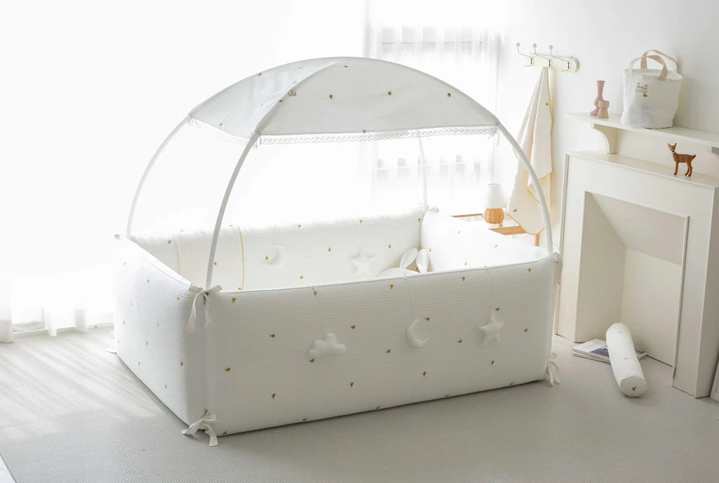 Honey Bee - 100% Premium Cotton Embroidery Bumper Bed (SIZE L, BED ONLY)